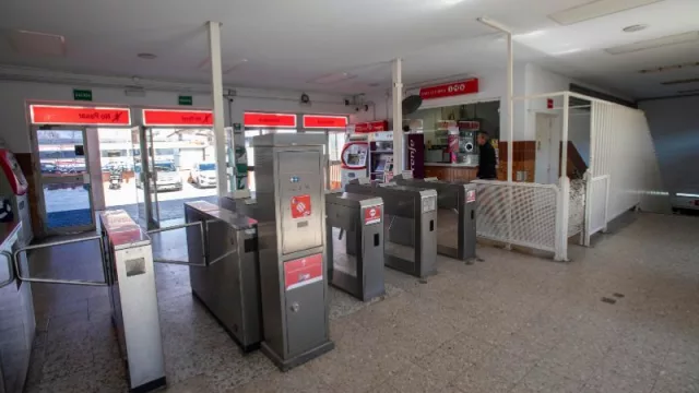Renfe invierte 1,9 millones de euros en la mejora de los equipamientos de control de acceso inteligente de Cercanías Madrid (financiado con los fondos del PERTE)