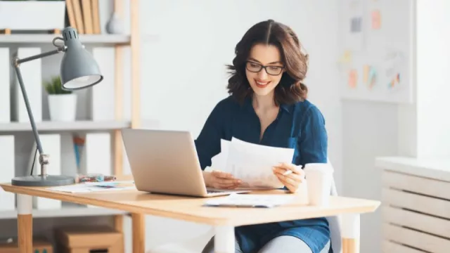 La mitad de la población activa masculina sostiene que no existe brecha salarial (frente al 76% de la femenina que lo asegura)