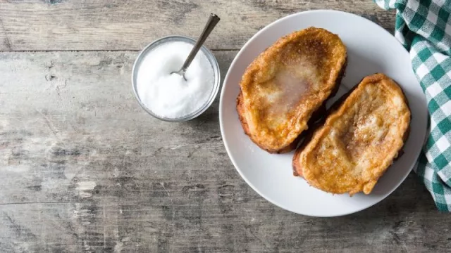 Las torrijas se consolidan como uno de los postres estrella en delivery en Catalunya (la mayoría de los pedidos se concentran en marzo y abril)