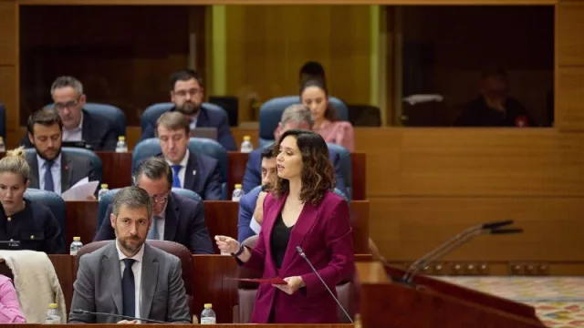 Ayuso reivindica que ha bajado los impuestos 32 veces desde que es presidenta (frente a Sánchez que los ha subido 67)