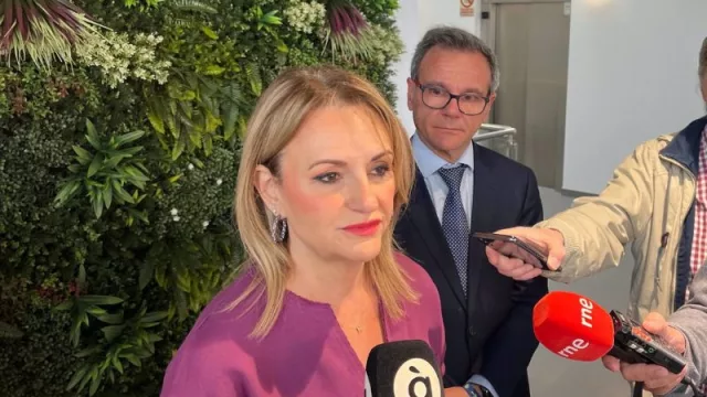 La Comunitat Valenciana reclama a Aena concretar plazos de la expansión de aeropuertos de Valencia y Alicante