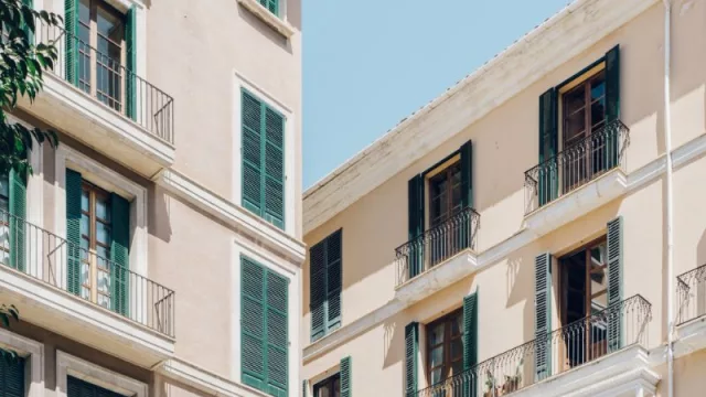 El precio de la vivienda en España aumenta un 34% en la última década (10 puntos más que el salario medio)