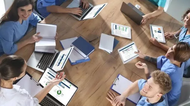 La facultad de Medicina de UAX utiliza un modelo de simulación clínica que potencia la preparación de sus estudiantes hacia el ejercicio real de su profesión