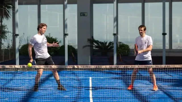 Las ventajas del pádel como espacio de networking para los empleados de las empresas (según Business Padel Tour)