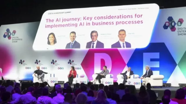 Los gurús tecnológicos lo advierten en DES: las empresas que no utilicen IA en 2025 pasarán inadvertidas en el mercado