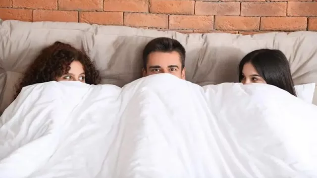 La no monogamia a estudio: ¿somos l@s español@s tan abiertos como parecemos? (un 17% de personas españolas afirma que estaría interesado en mantener una relación no monógama)