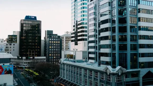 Los expertos alertan que la posible fusión entre BBVA y Banco Sabadell podría tener “consecuencias devastadoras” para las pymes