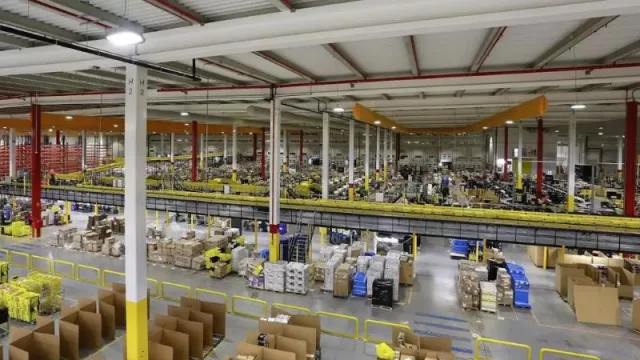 Transporte y logística, servicios, e informática lideraron la oferta de empleo en Cataluña en 2023