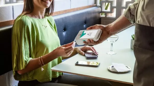 Llega ‘Dojo Bookings’, la solución de reservas con la que olvidarse de hacer cola (en bares y restaurantes)