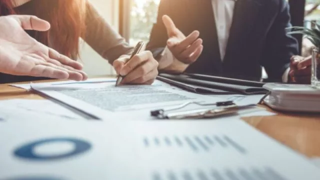 Crece la rotación en las plantillas: 1 de cada 3 españoles se siente poco valorado en su empresa (y la mitad de los españoles dicen sentirse mal pagados)