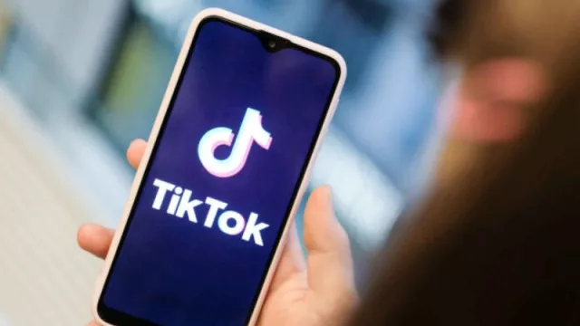 La UE está preocupada por el uso de TikTok entre los menores: causas de investigación y cierre de TikTok Lite