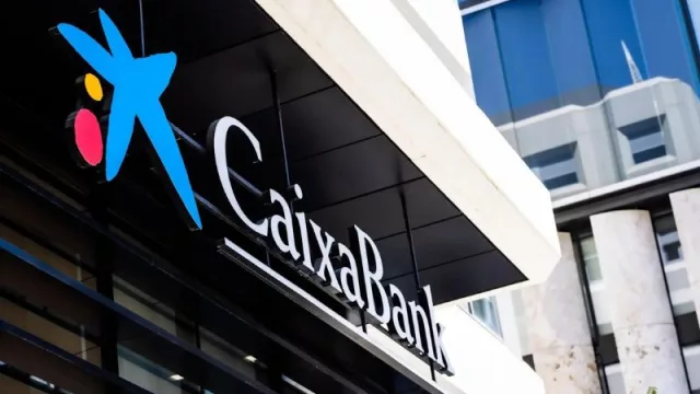 CaixaBank concede 1.750 millones de euros (en 1.900 operaciones) en financiación al sector hotelero durante el primer semestre del año