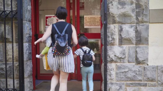 La Ley de Paridad entra en vigor con un error que facilita despedir empleados con adaptación de jornada