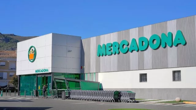 Mercadona baja de nuevo el precio del aceite de oliva y lo deja en menos de 7 euros por litro