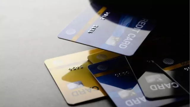 Tarjetas revolving: los afectados deben reclamar cuanto antes para evitar el retraso desleal