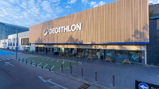 Decathlon gana un 24% más en 2023 y eleva sus ventas hasta los 2.127 millones de euros