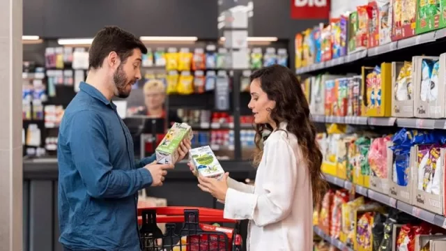 El 66% de los consumidores compra productos en oferta para reducir su gasto en la cesta de la compra