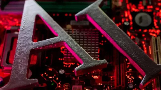 Según Experian, el 72% de los ejecutivos españoles creen que mejorar el uso de la IA es clave para competir