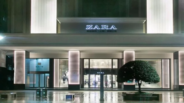 Inditex presentará el 'live streaming' de Zara en España (con una sesión protagonizada por Cindy Crawford)