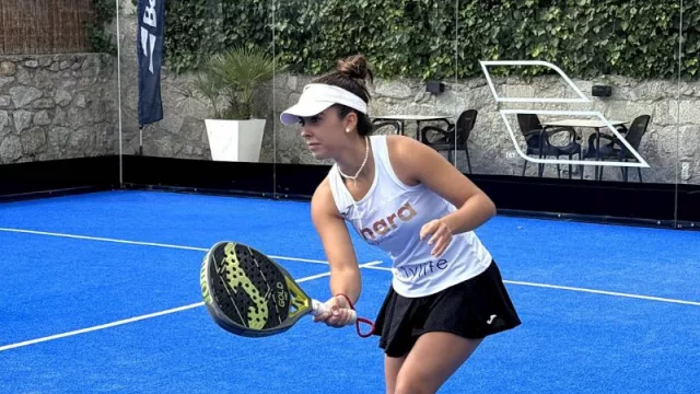 5 consejos clave para dominar el pádel y lograr equilibrio físico y mental (brindados por la jugadora profesional Alicia Alegre)