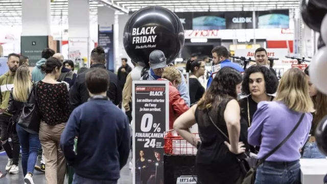 InfoJobs reporta un aumento del 47% en vacantes para las campañas de Black Friday y Navidad en 2024