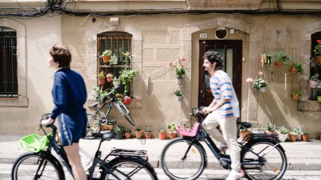 Las bicicletas eléctricas inteligentes de Panot por suscripción crecen un 150% (y se afianzan como la solución de movilidad urbana sostenible)