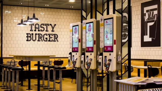 El 40% de los restaurantes ya implementan IA generativa para mejorar su eficiencia y la experiencia de sus clientes