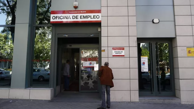 Los parados que cobren la prestación por desempleo tendrán que hacer la declaración de la renta desde 2025