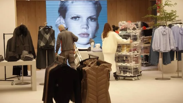 Inditex abonará un incentivo de hasta 1.500 euros a unos 28.000 dependientes de sus tiendas