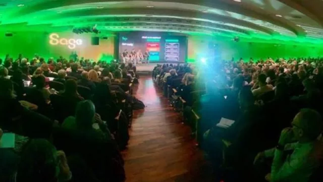 750 pymes catalanas se reúnen preocupadas por la facturación electrónica obligatoria en 2025