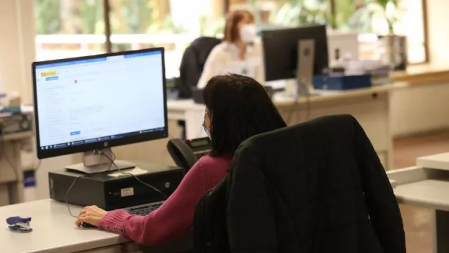 Las mujeres cobran un 24% menos que los hombres, con una diferencia de 5.100 euros anuales, según Gestha