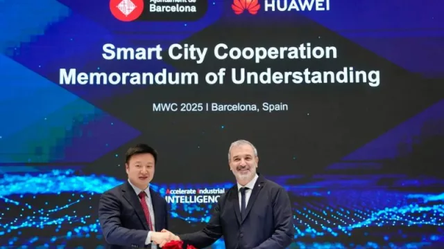Huawei y el Ayuntamiento de Barcelona firman un acuerdo para avanzar en iniciativas de ciudad inteligente