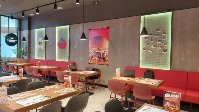 4 tendencias clave en el sector franquicias para 2025, según Hamburguesa Nostra