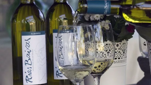 Rías Baixas afronta con "preocupación" la amenaza de aranceles en EEUU, su "principal" destino de exportación