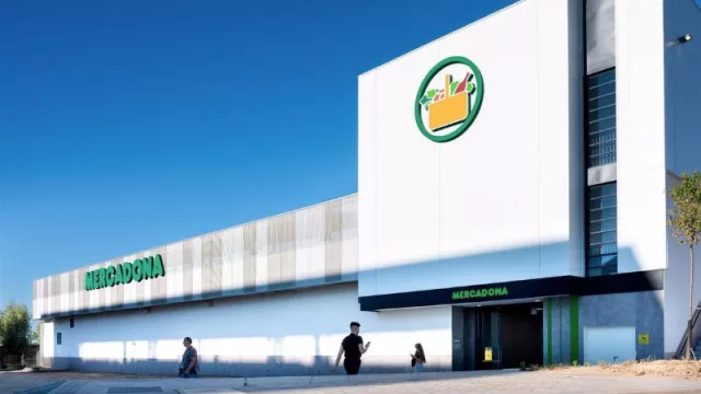 Mercadona creará 5.000 empleos en España para reforzar la plantilla en la campaña de verano