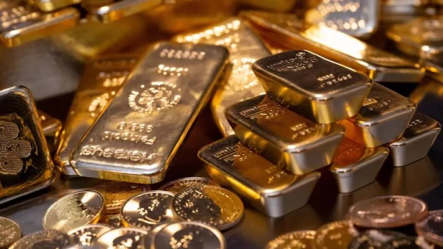 El oro sube casi un 2% en la semana y firma nuevos máximos con los 3.100 dólares al acecho