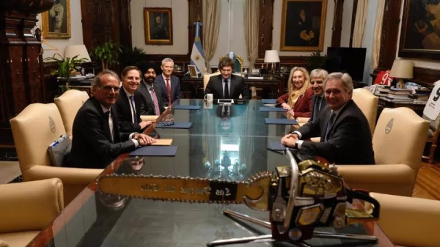 Ajay Banga (Banco Mundial) destaca la estabilización de la economía de Argentina tras un encuentro con Milei