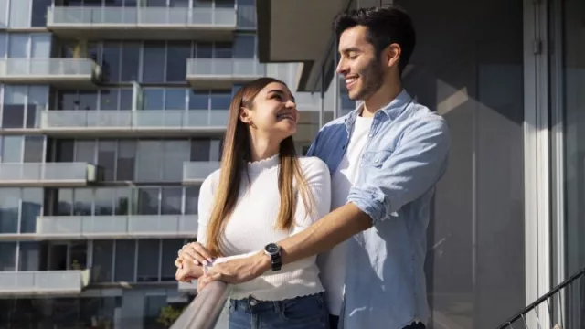 Solo el 15% de los jóvenes compradores de vivienda ha solicitado el aval para la compra del Gobierno