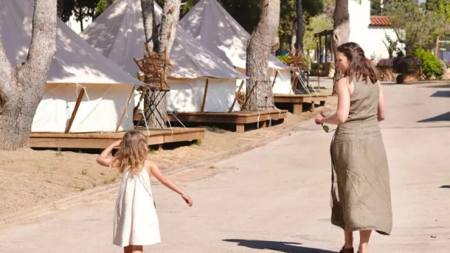 HolaCamp refuerza su compromiso con el turismo sostenible con la renovación de certificados Biosphere