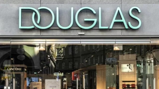 Las perfumerías Douglas logran beneficios de 144 millones en su primer semestre fiscal, un 71,7% más