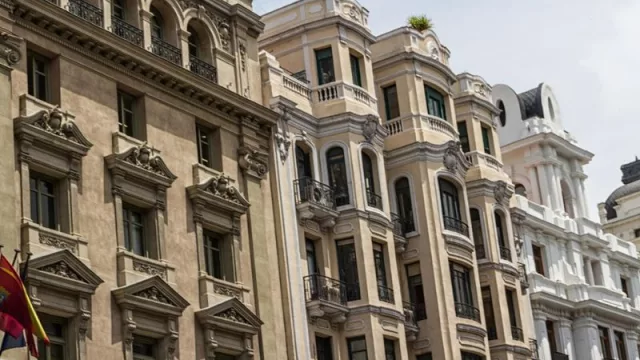 La oferta de vivienda cae en la Comunidad de Madrid mientras que el precio supera ya los 4.500 euros por metro cuadrado