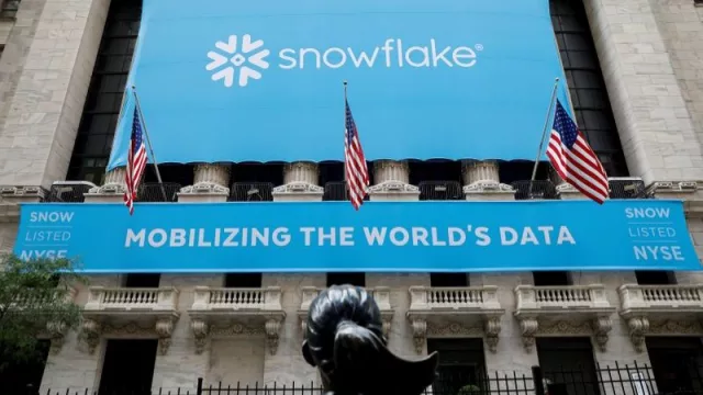 Snowflake supera por primera vez los 1.000 millones de dólares en ingresos trimestrales