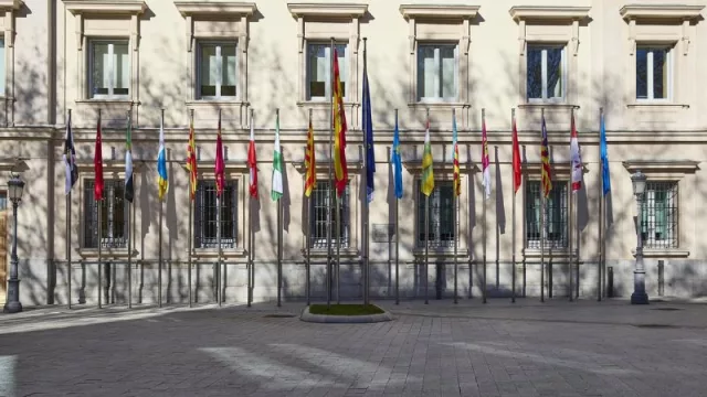 Valencia, Murcia, Asturias y Baleares, las CCAA que tardaron más de un mes en pagar a sus proveedores en abril