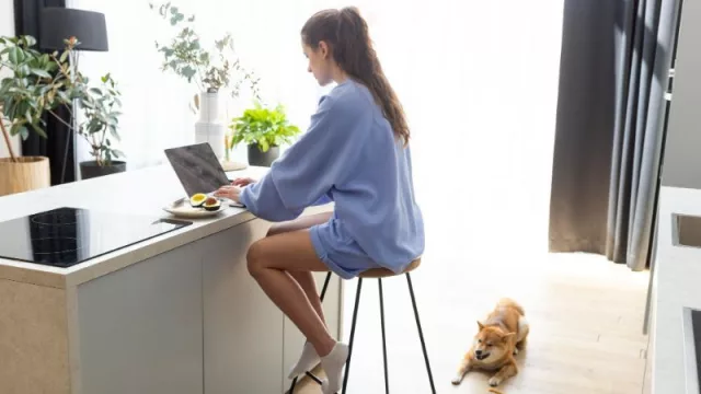 La Generación Z valora la formación, los espacios de descanso y el cuidado de la salud mental, mientras que la Generación X prima la flexibilidad horaria y el teletrabajo