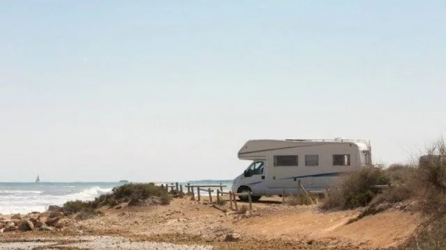 Los hoteleros instan a regular el uso de las caravanas para evitar "otro problema" en el sector turístico