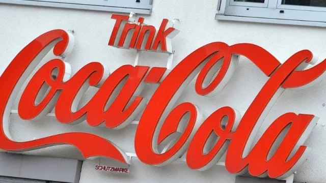 Coca-Cola genera 6.951 millones de euros de valor añadido en España en 2024 (el 0,44% del PIB nacional), y más de 109.000 empleos