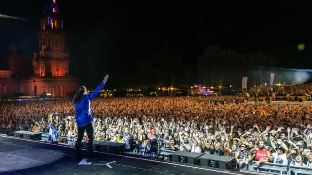 ¡Maná cierra su gira de festivales en España!  Más de 120.000 personas han disfrutado de la banda en directo un nuevo éxito que refuerza aún más su conexión con el público español