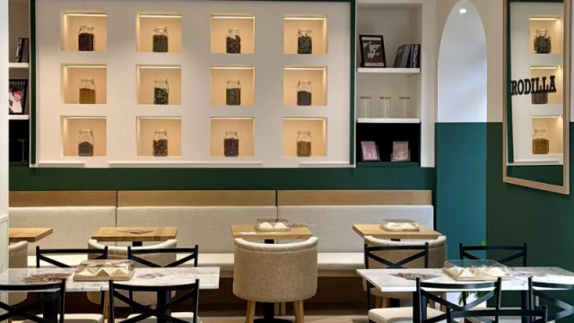 Rodilla inaugura su primer local en Gibraltar