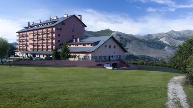 Minsait optimiza los datos de paradores para que mejore la experiencia de su millón y medio de visitantes