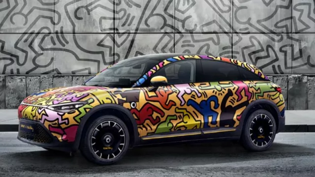 Smart presenta su gama de vehículos 100% eléctricos y el art car inpired by Keith Haring en el IAA Mobility 2025